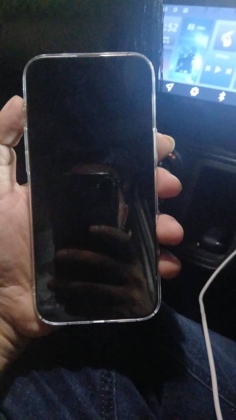 iphone 16 pro max 3