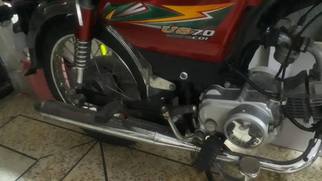 United 70cc 6