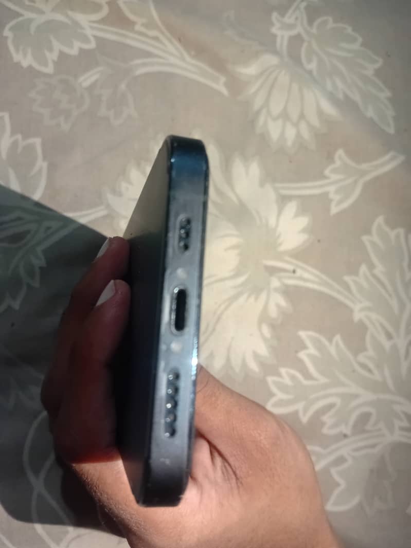 Apple iPhone 12 Pro 2