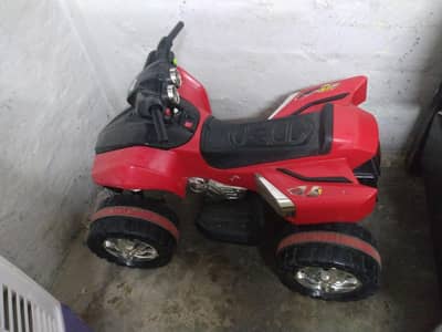 good condition battery dad hai bs Baki sab sahi hai