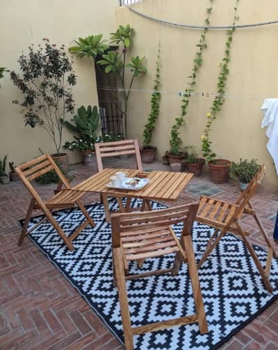 wooden folding chairs