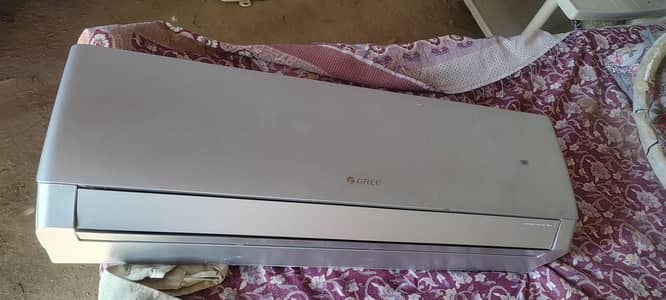 GREE 1.5 TON INVERTER DC/AC