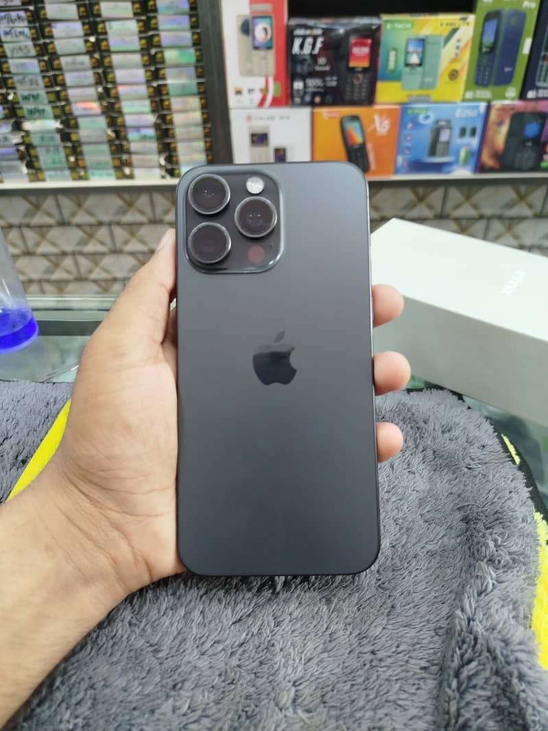 iPhone 15 pm 2
