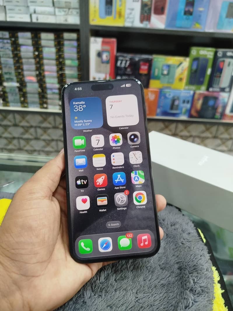iPhone 15 pm 3