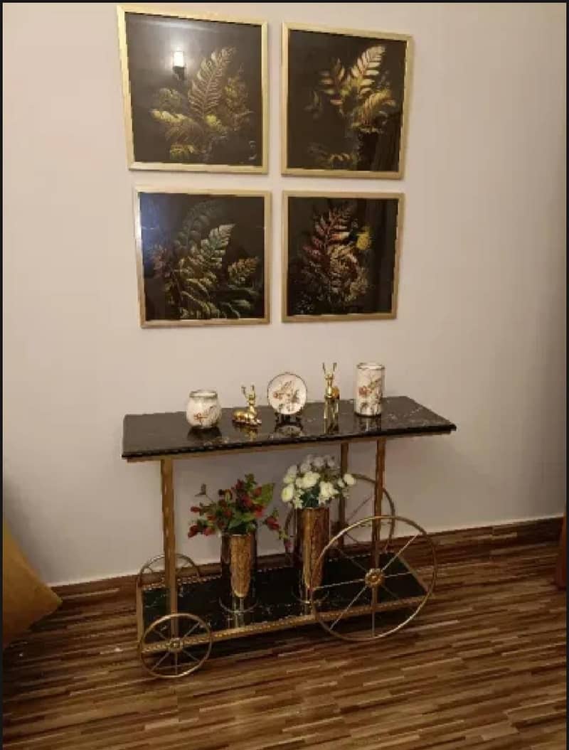 Premium Cycle Console Table 6