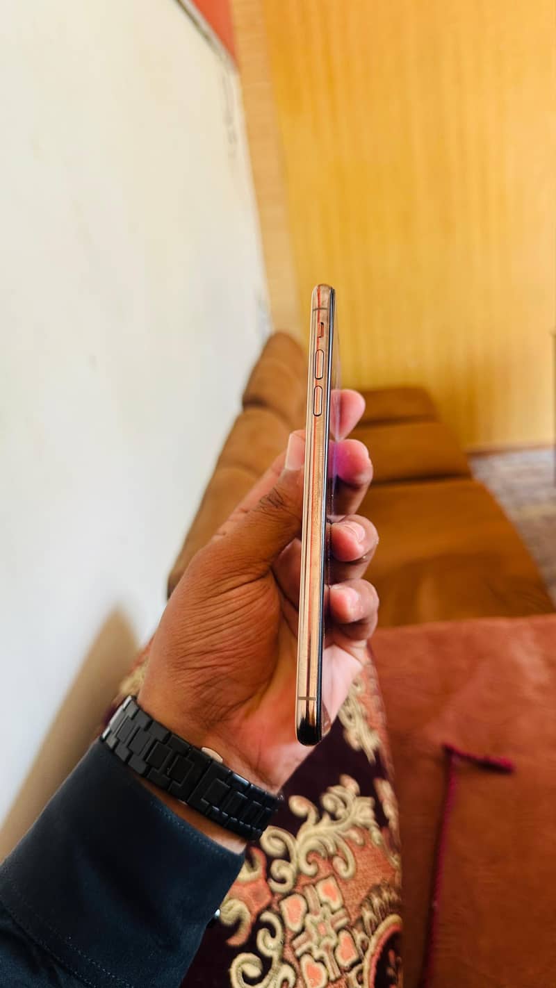 IPhone XS Max 2