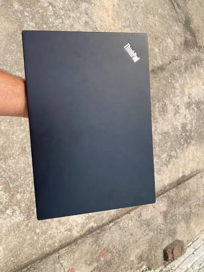 Lenovo Thinkpad  core i7. pro. 8 generation