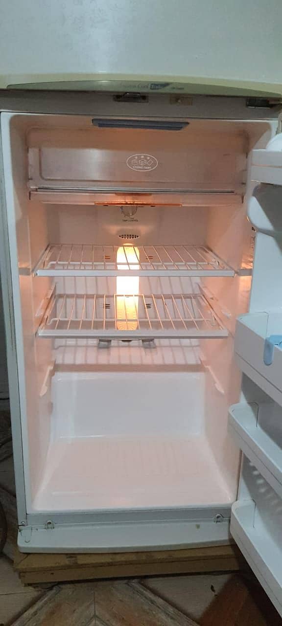 Fridge 0
