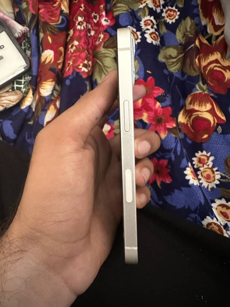 Iphone 13 2