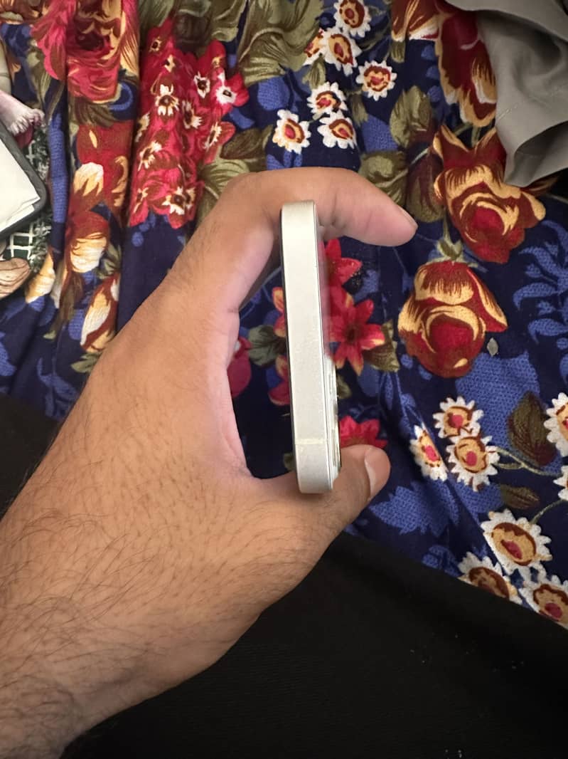 Iphone 13 3