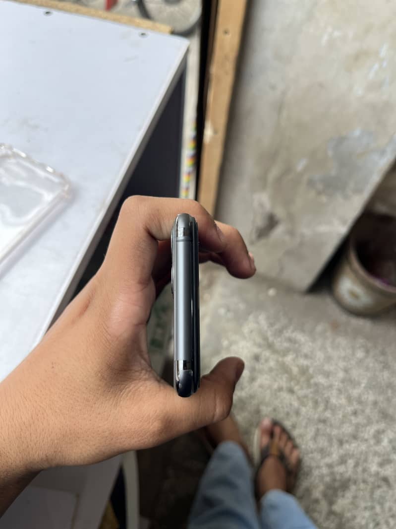 Iphone 11 pro 4