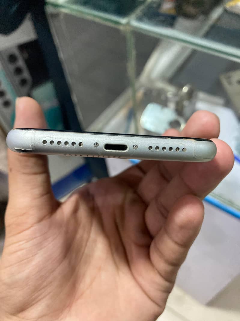 iphone XR 5