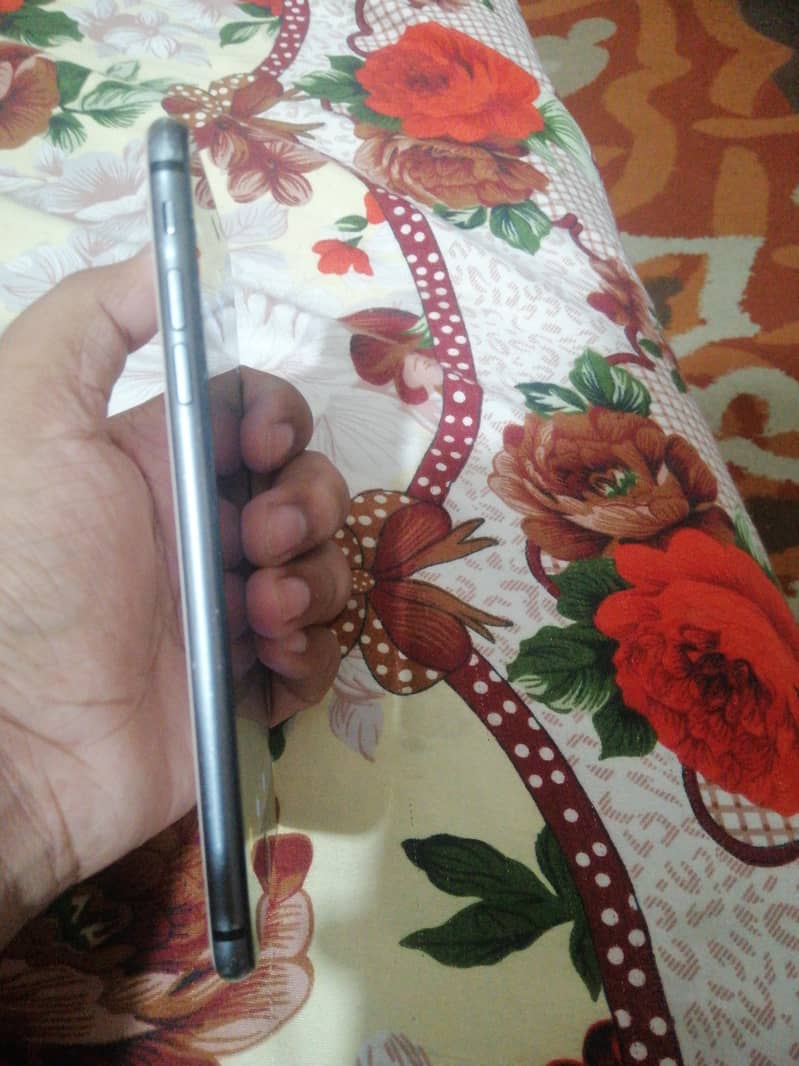 iphone 8 plus 3