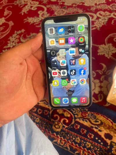 iPhone 11