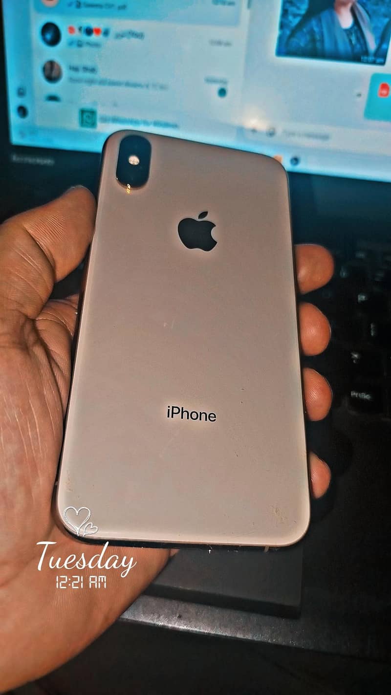 iPhone xs 1