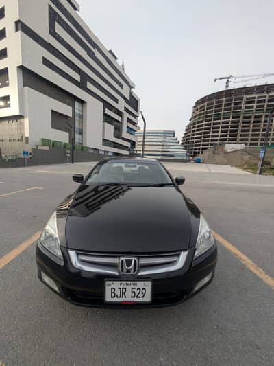 Accrod black colour