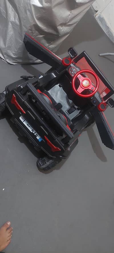Electric jeep for kids. almost new.