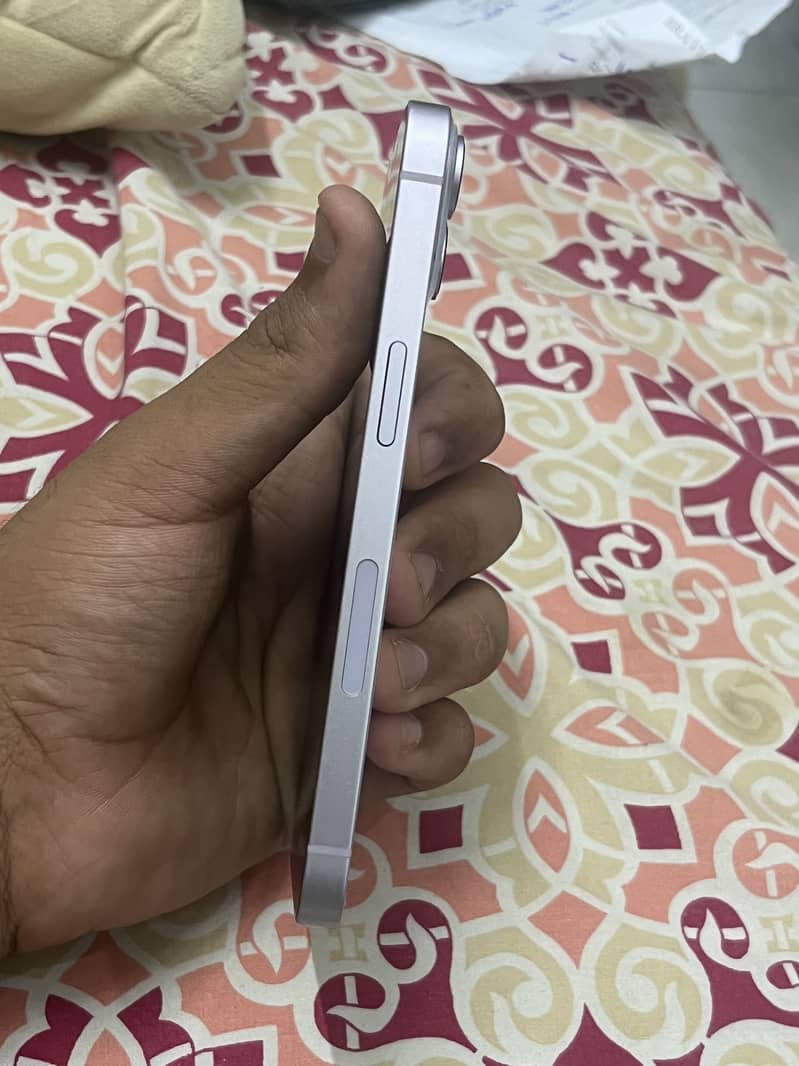 iPhone 14 5