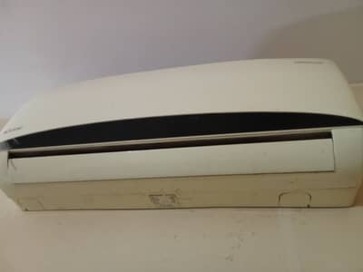 AC for Sale – Neat & Working Perfectly