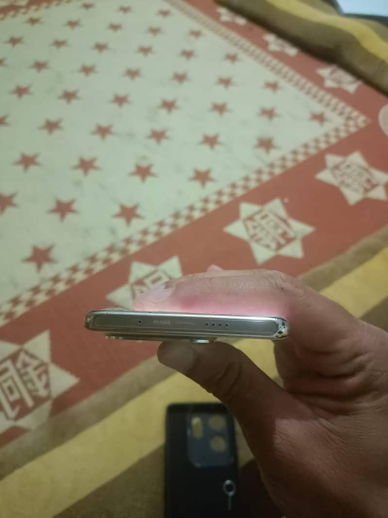 Infinix Zero 30 1