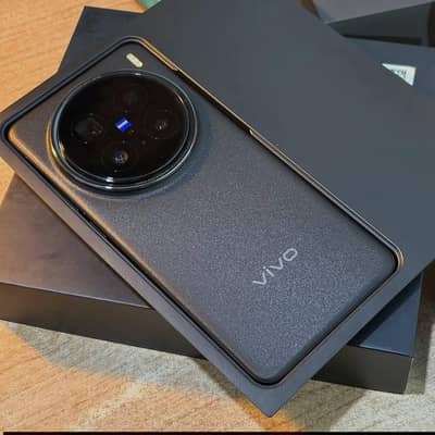 vivo x200 Pro 16 GB RAM 256 GB storage full box