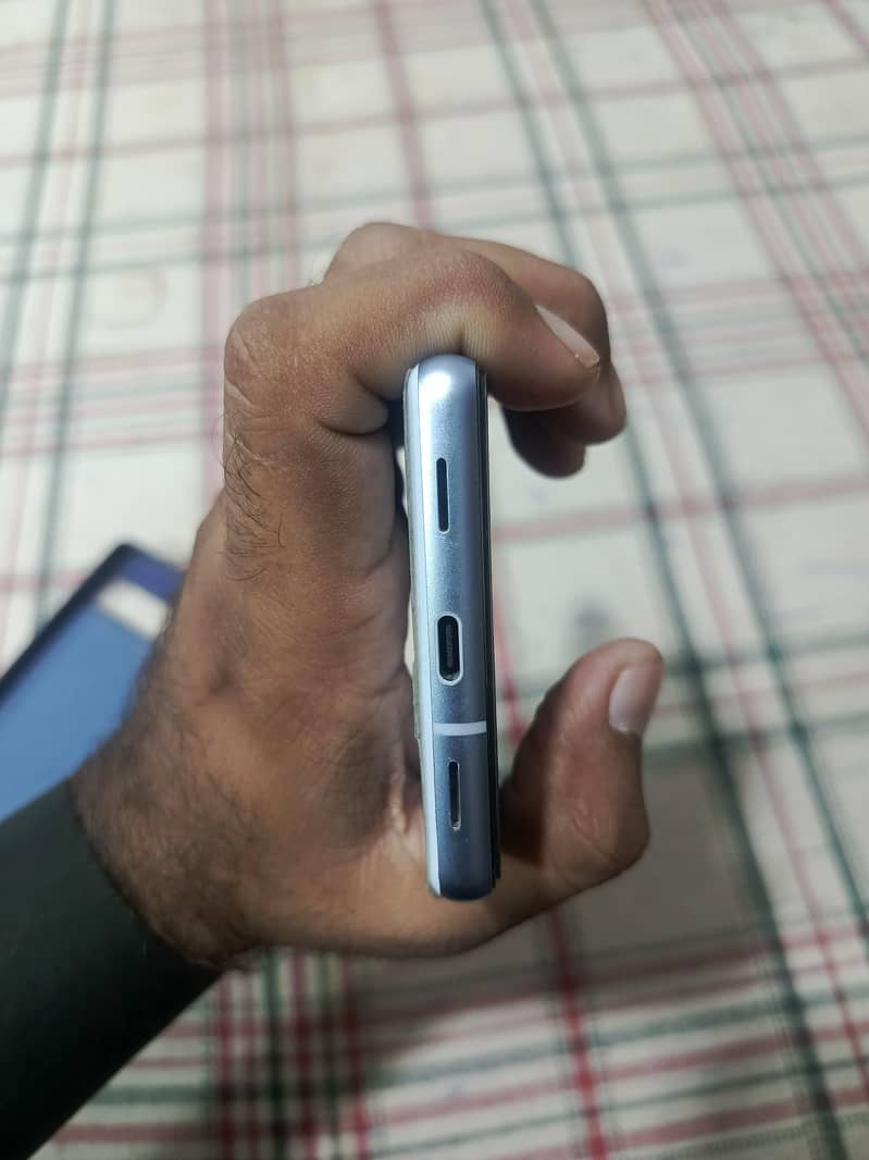 google pixel 7a 4