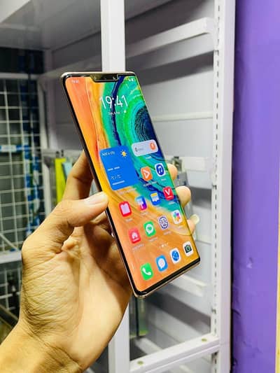 Huawei mate 30 Pro 8 GB ram 256 GB memory