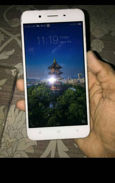 Vivo y66 arjent sale