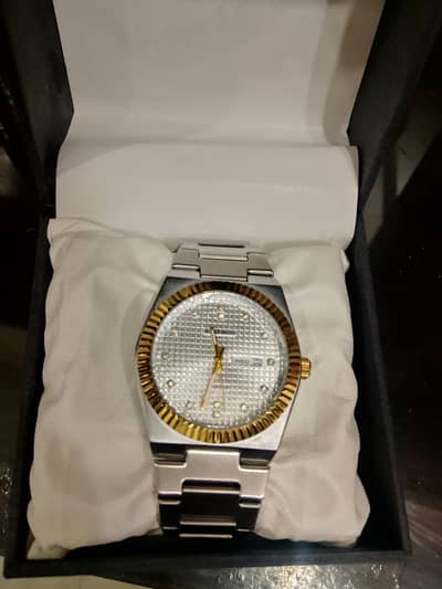 BRANDED WATCH