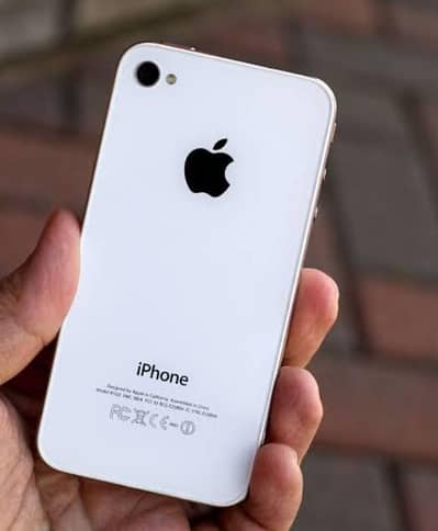 Neat & clean iphone 4 for sale or exchange possible with any phone