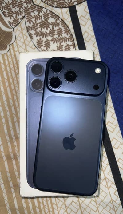 Iphone 17 pro max jv with orignal box cable