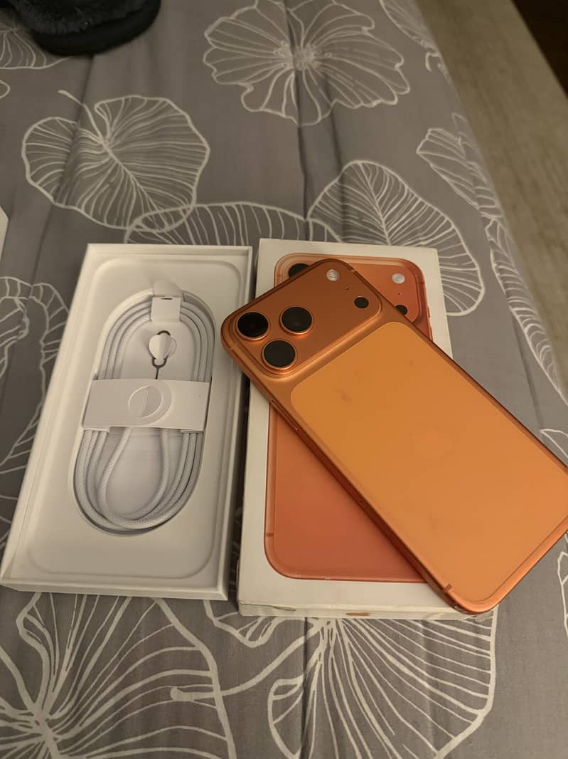 Apple iPhone 17 Pro Max 0