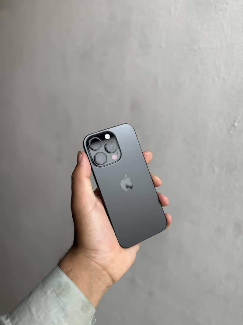 Iphone 16 pro jv 2