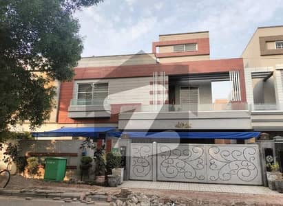 Vip 10 Marla Semi Furnished Portion Available For Rent In Bahria Town Lahore