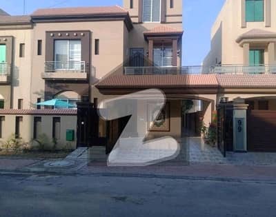 Vip 10 Marla Luxury Furnished House Available For Rent In Bahria Town Lahore