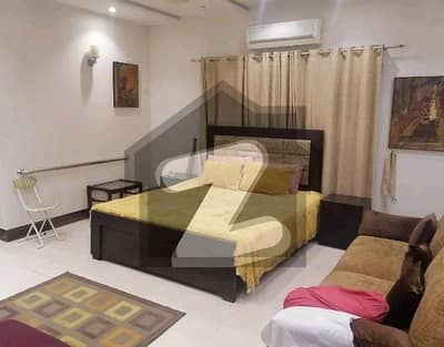 Vip 10 Marla Luxury Furnished Lower Portion Available For Rent In Bahria Town Lahore