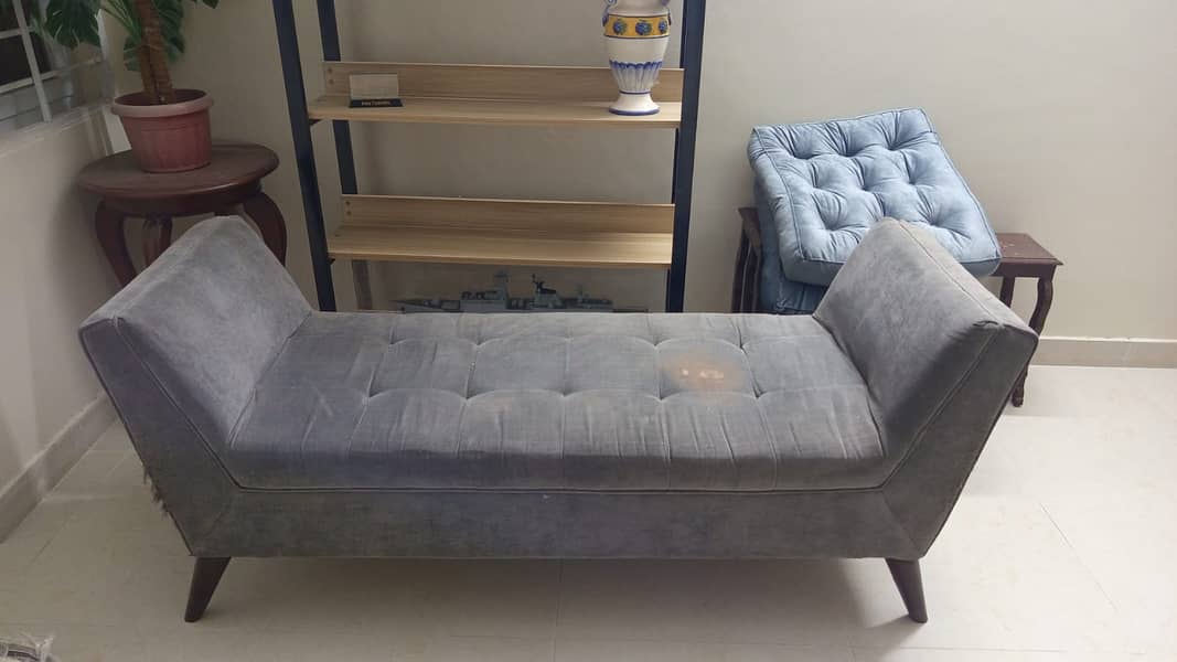 Sofa Sethi 0