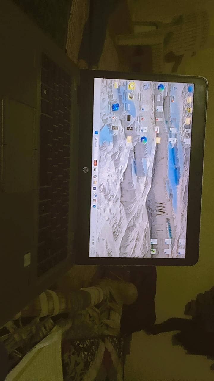 Laptop 0