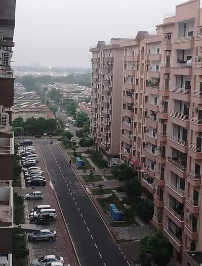 10-Marla 3-Bedroom's Tile Flooring (Apartment | Flat) For Sale | Askari 10 Lahore Cantt | @nusratestate