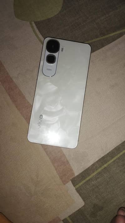 vivo Y400.