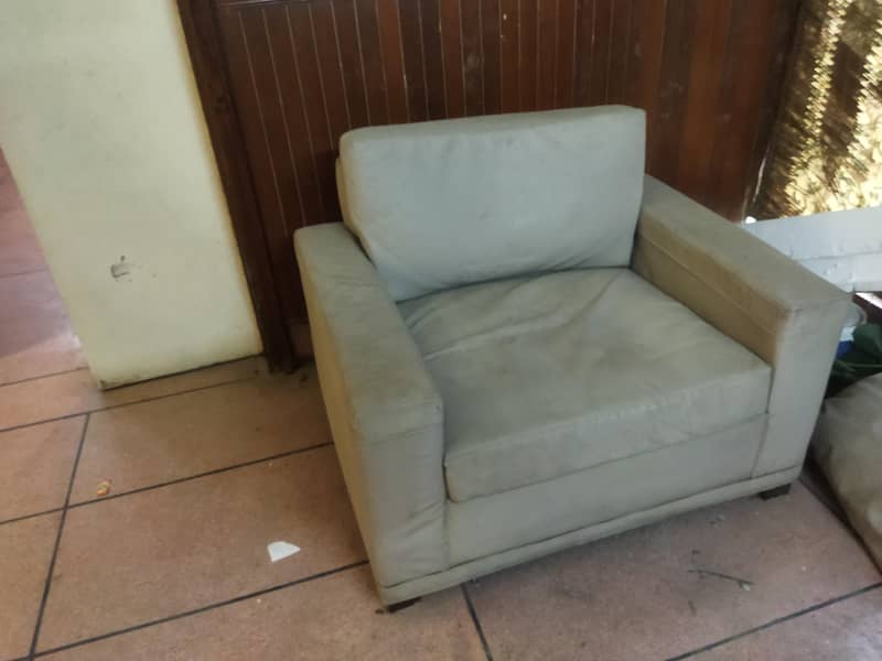 single seat sofa 3
