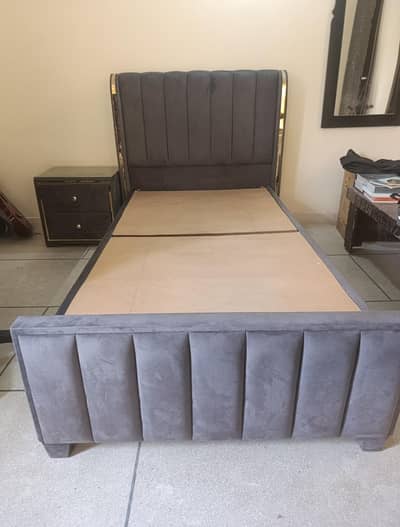 Single Bed and SideTable  for Sale ( Urgent ) Price negotiable!!