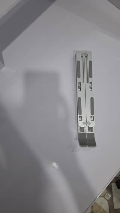 Simple Laptop Stand