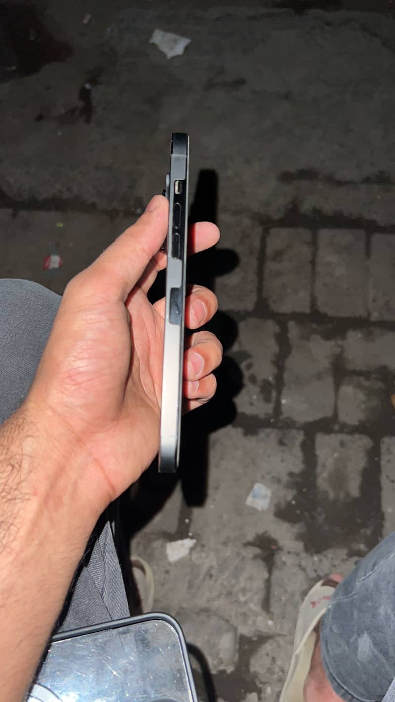 iPhone 14 Pro Max 1