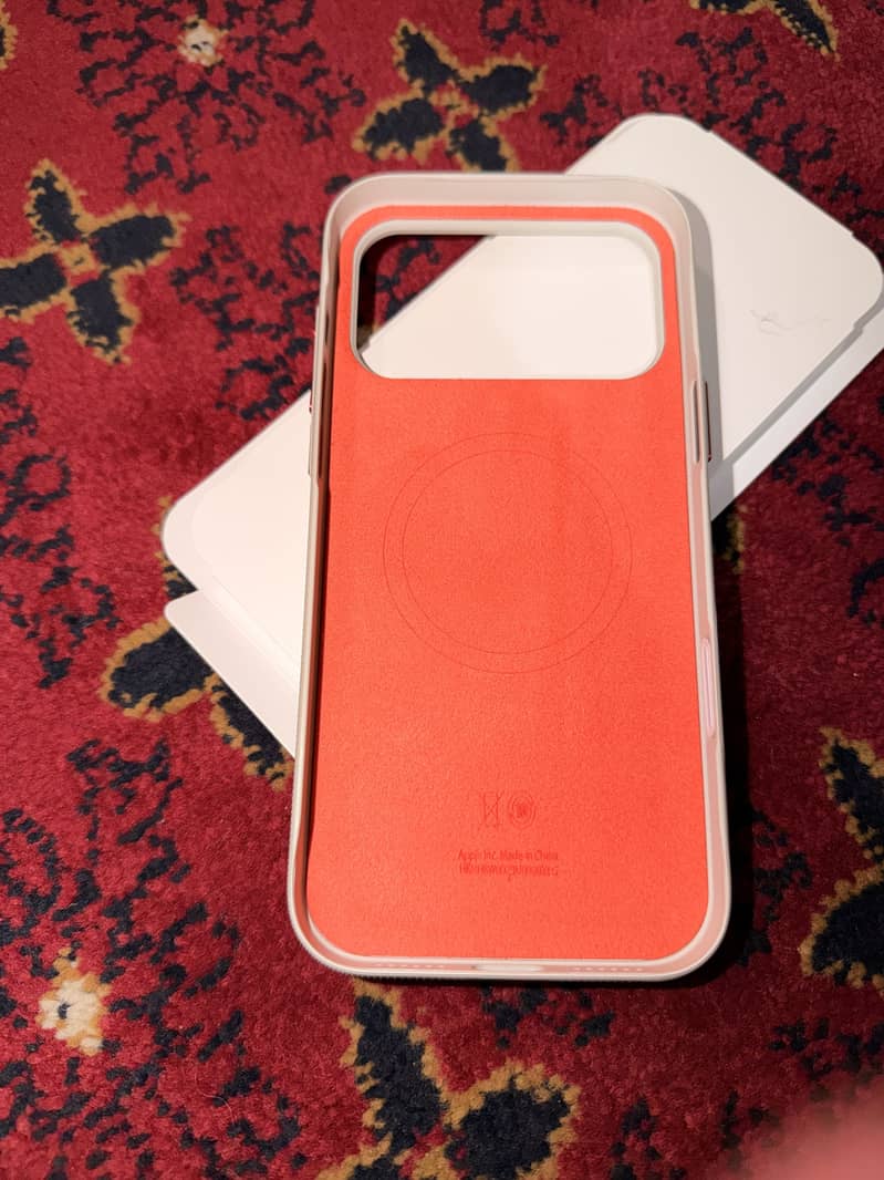 iPhone 17pro max 2