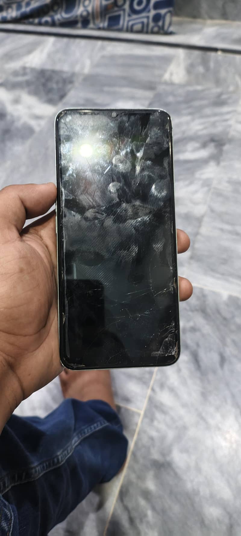 realme C35 5