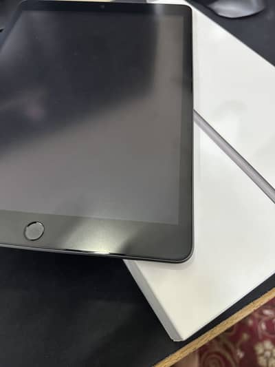 iPhone 9th gen 64gb with box