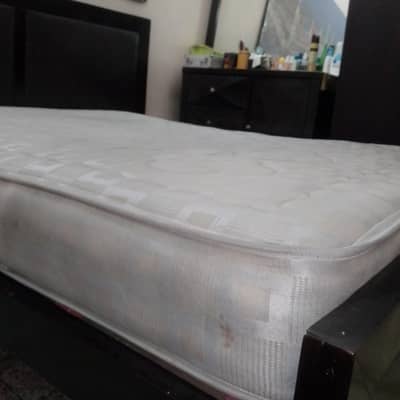 diamond mattress available (spring)