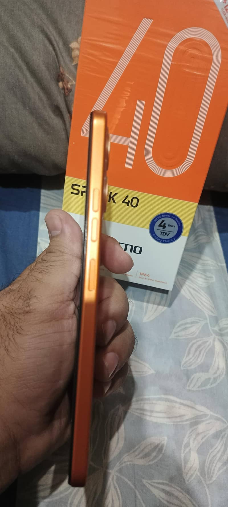 Techno Spark 40 1