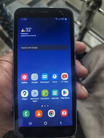Samsung Mobile J6